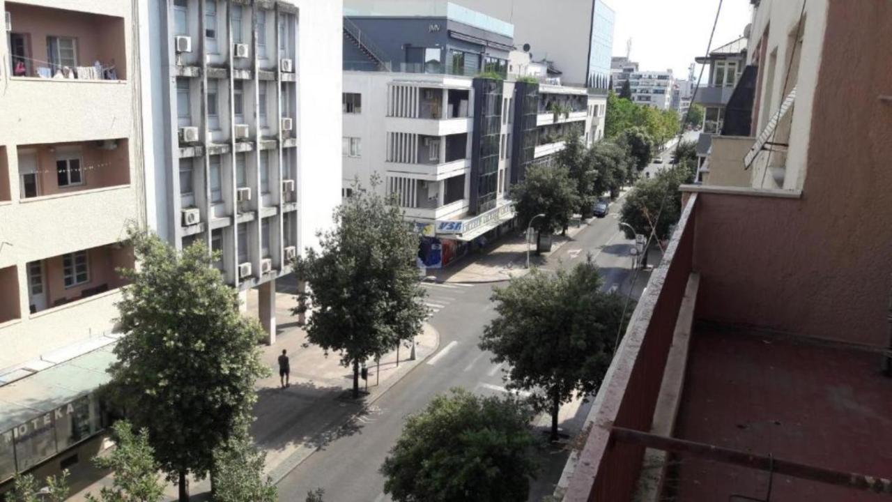 Center Lux Apartment Подгорица Екстериор снимка