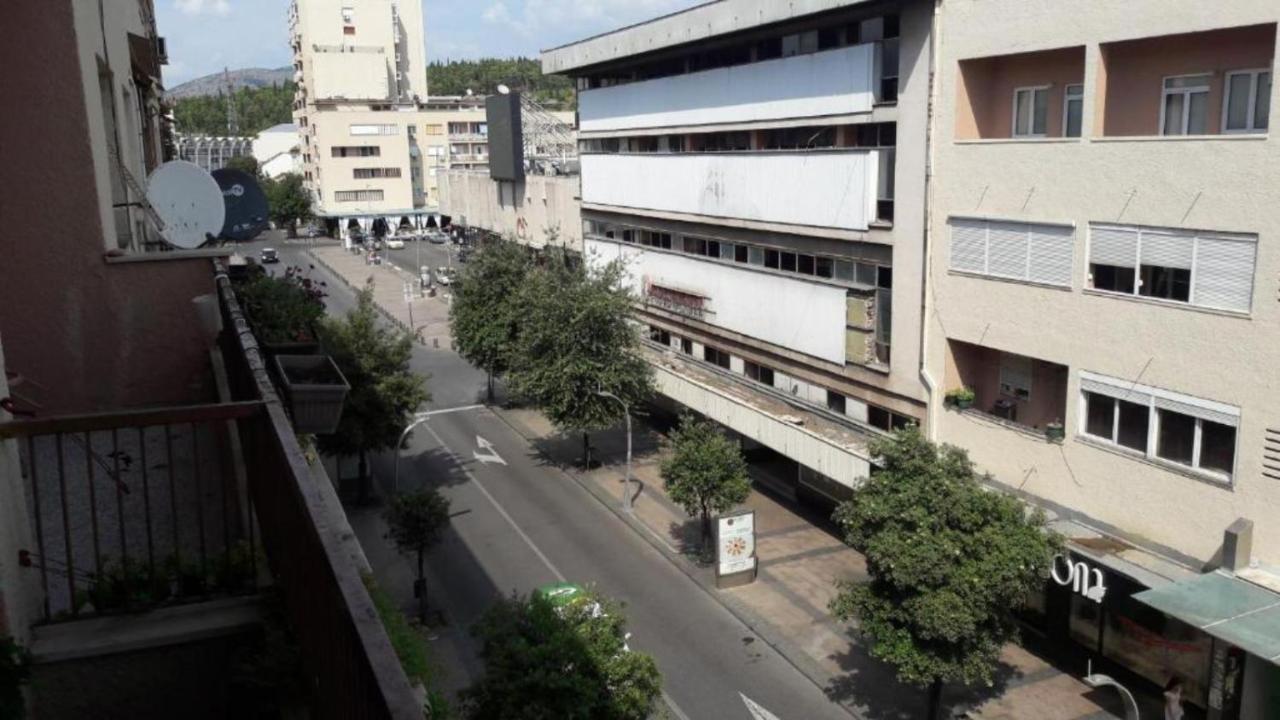 Center Lux Apartment Подгорица Екстериор снимка